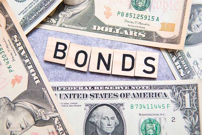 Italia lancia bond in dollari a 3 tranche: le banche coinvolte